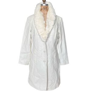 WILSON LEATHER Vintage White Coat with Faux Fur Collar Size L
